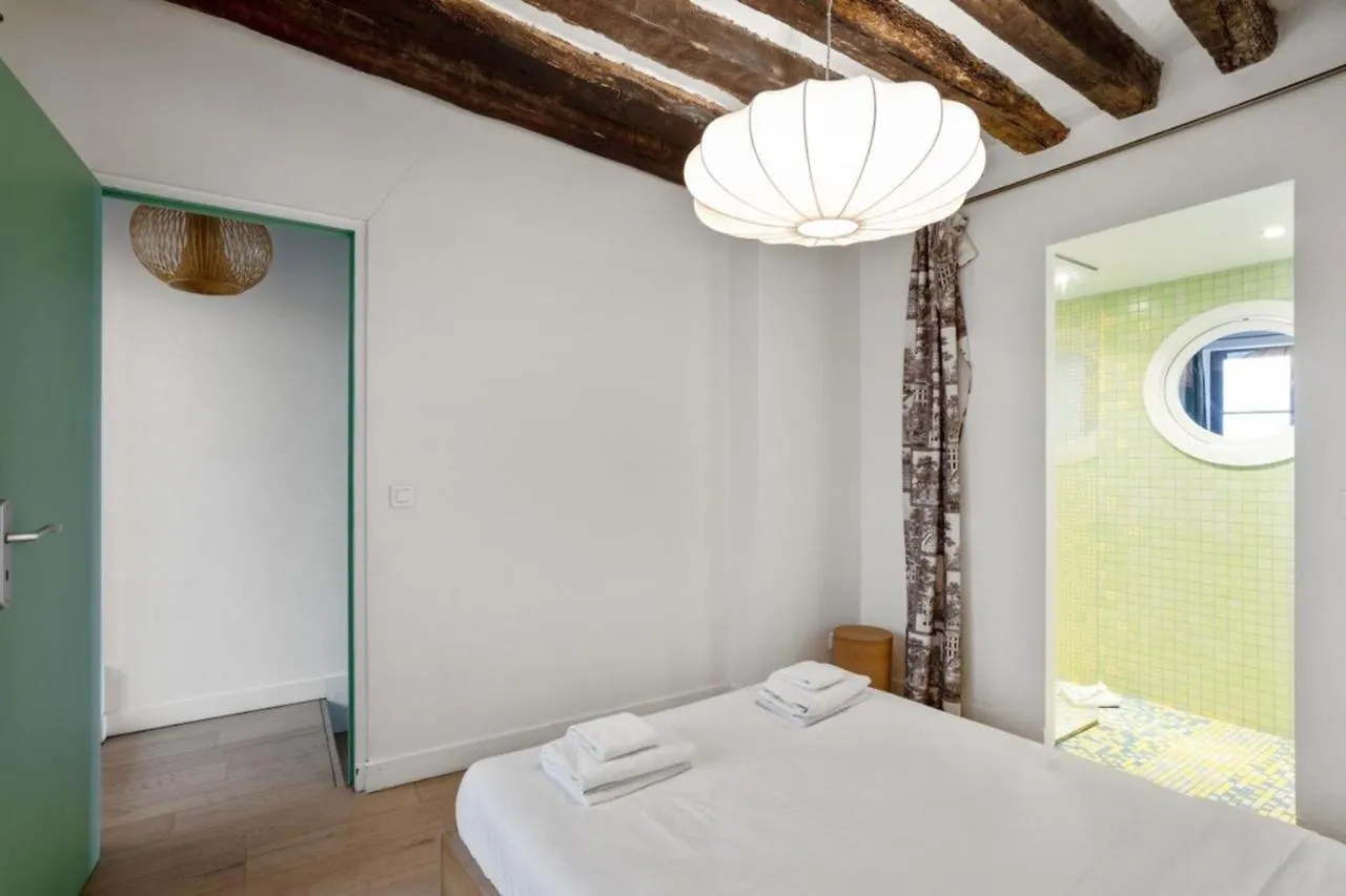 Parisian Apartment With Terrace In Saint Michel-Notre Dame France